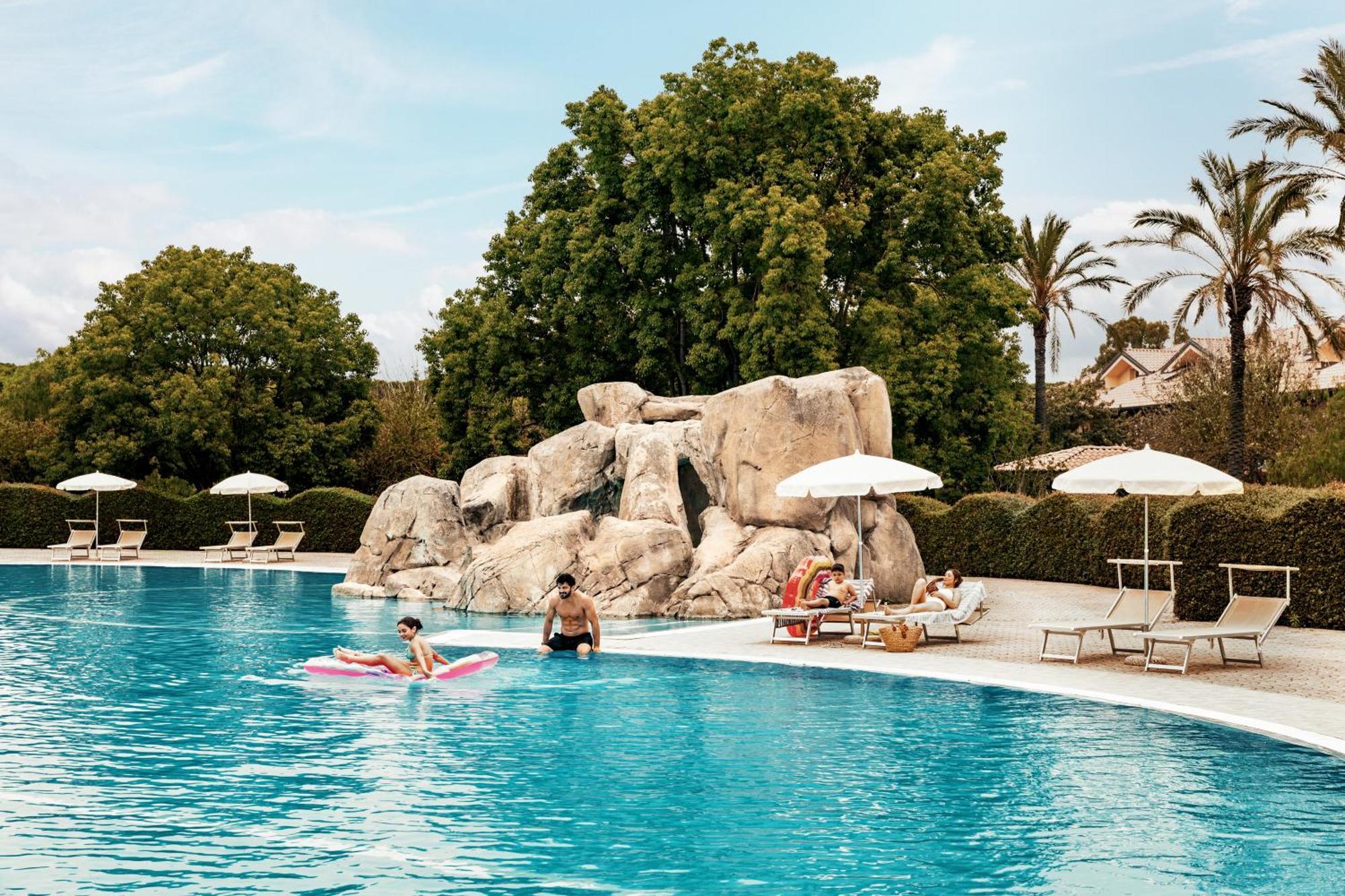 Falkensteiner Club Funimation Garden Calabria Curinga Eksteriør bilde